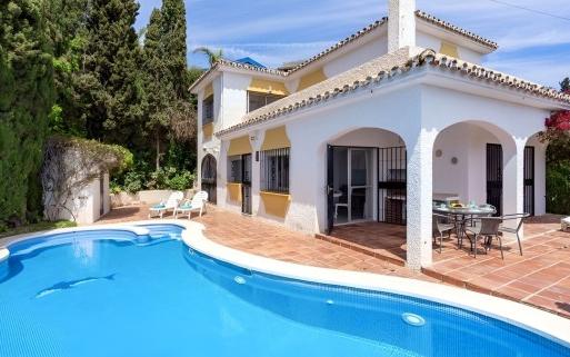 Right Casa Estate Agents Are Selling Spectacular villa in Benalmadena Costa