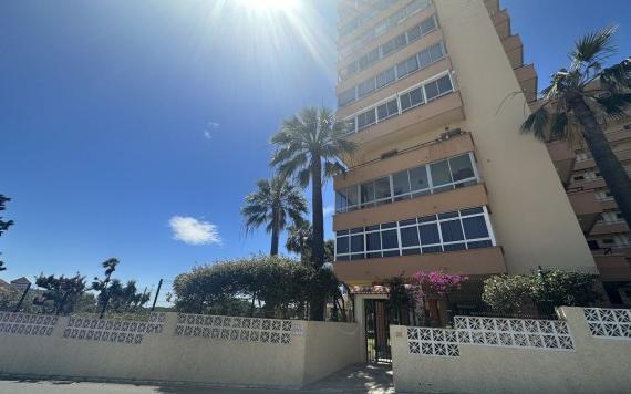 Right Casa Estate Agents Are Selling Bright 1 bedroom apartment in Calahonda