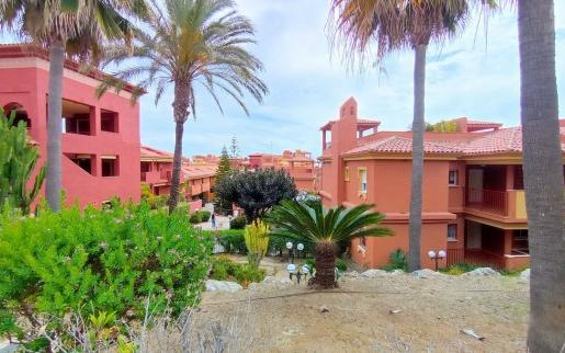 Right Casa Estate Agents Are Selling Great and renovated duplex penthouse in the Marbella Reserve, with LPO.
