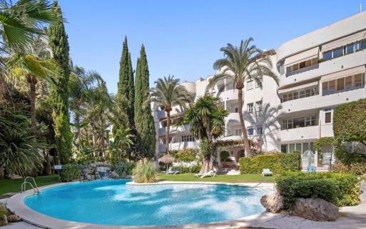 Right Casa Estate Agents Are Selling Lovely three-bedroom, ground floor apartment in Marbella Real