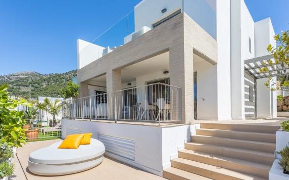 Right Casa Estate Agents Are Selling 847607 - Pareado en venta en El Higueron, Benalmádena, Málaga, España
