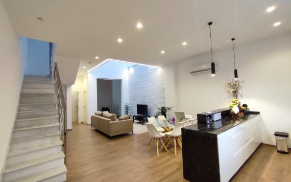 Right Casa Estate Agents Are Selling 842360 - Detached House For sale in Paseo Maritimo - Fuengirola, Fuengirola, Málaga, Spain