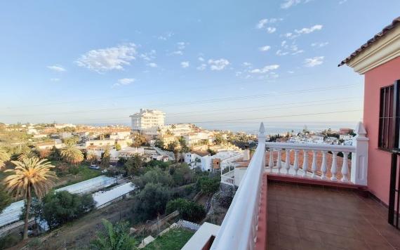 Right Casa Estate Agents Are Selling 885907 - Semi-Detached For sale in Los Pacos, Fuengirola, Málaga, Spain
