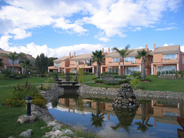 692464 - Townhouse For rent in El Paraiso, Estepona, Málaga, Spain