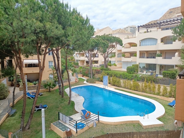 827987 - Atico - Penthouse For sale in Elviria, Marbella, Málaga, Spain