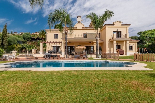 824440 - Villa en venta en El Paraiso Alto, Estepona, Málaga, España