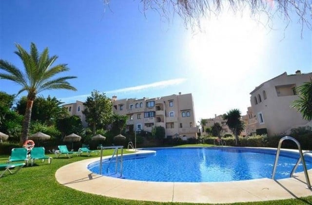 830024 - Garden Apartment For sale in Elviria, Marbella, Málaga, Spain