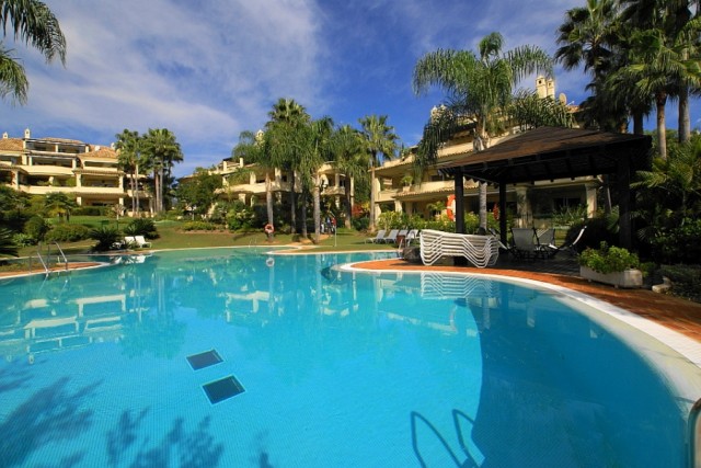 596864 - Duplex Penthouse For rent in Las Brisas Golf, Marbella, Málaga, Spain
