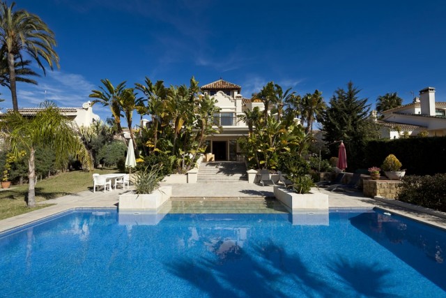 762282 - Detached Villa For rent in Las Chapas Playa, Marbella, Málaga, Spain