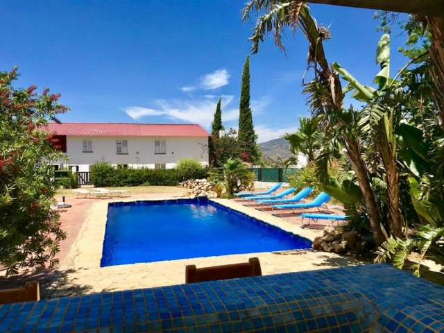 gv villa and pool