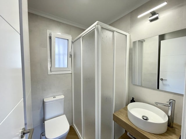 bathroom 5