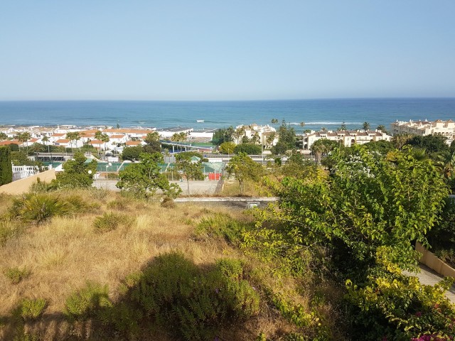 Terreno con vista al mar en venta en Miraflores
