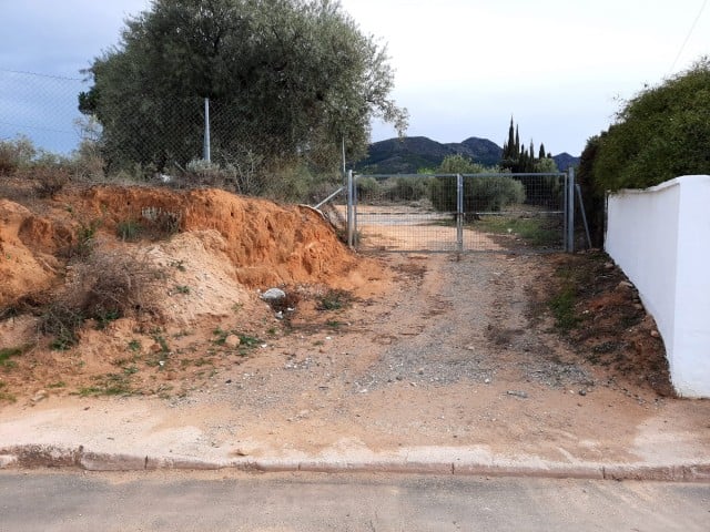  Plot for sale in Pinos de Alhaurin