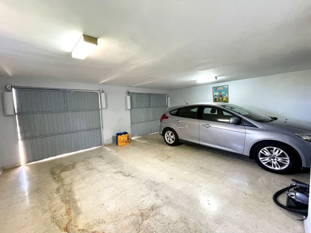 Garage 2