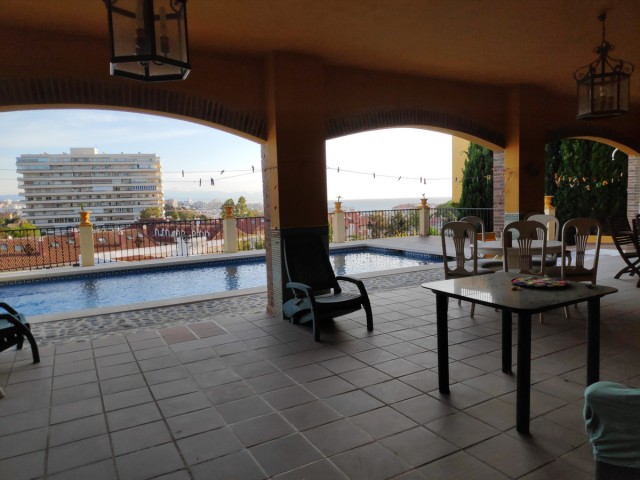 terrace-pool