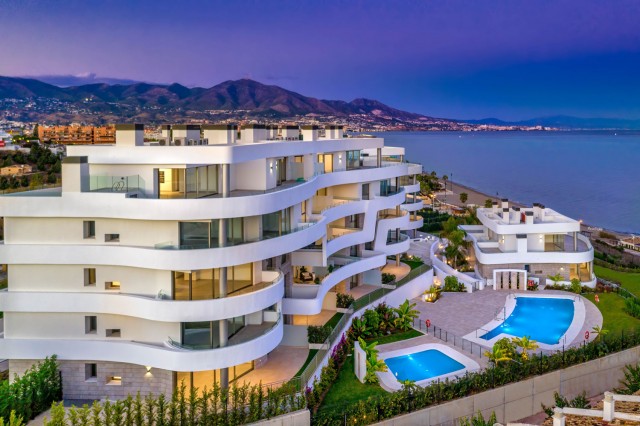 824353 - Atico - Penthouse For sale in Marina del Sol, Fuengirola, Málaga, Spain